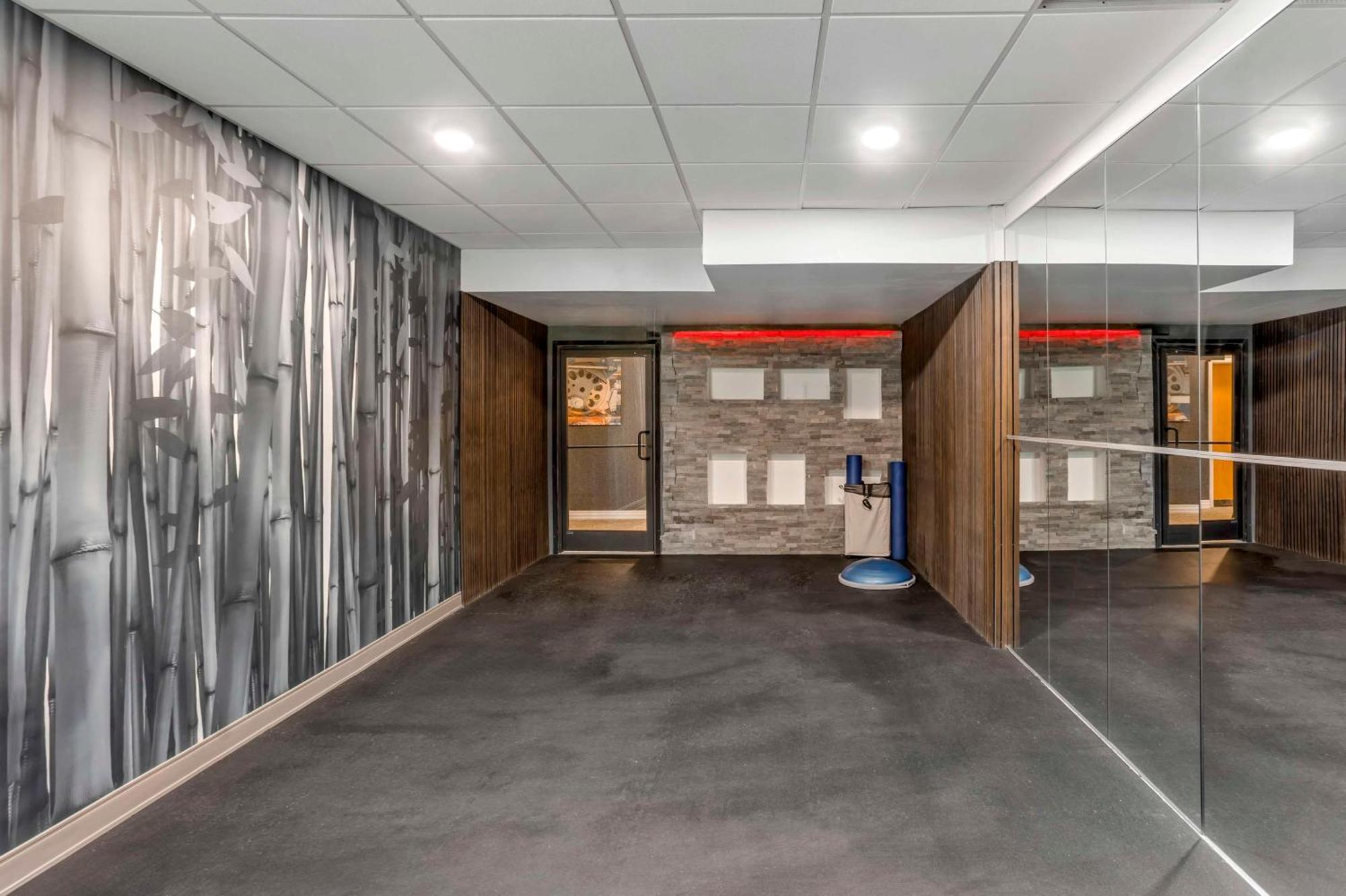 Best Western Plus Heritage Rail Inn & Suites York Extérieur photo