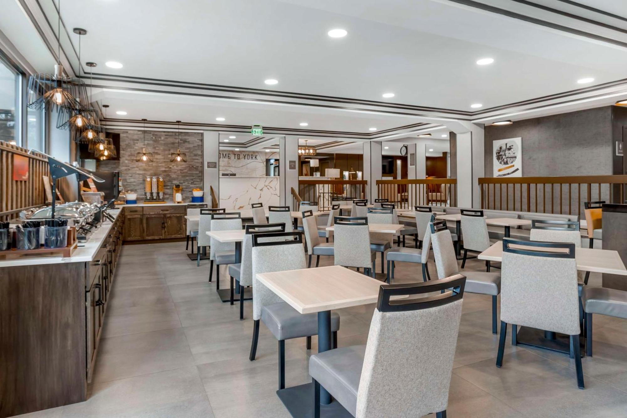 Best Western Plus Heritage Rail Inn & Suites York Extérieur photo