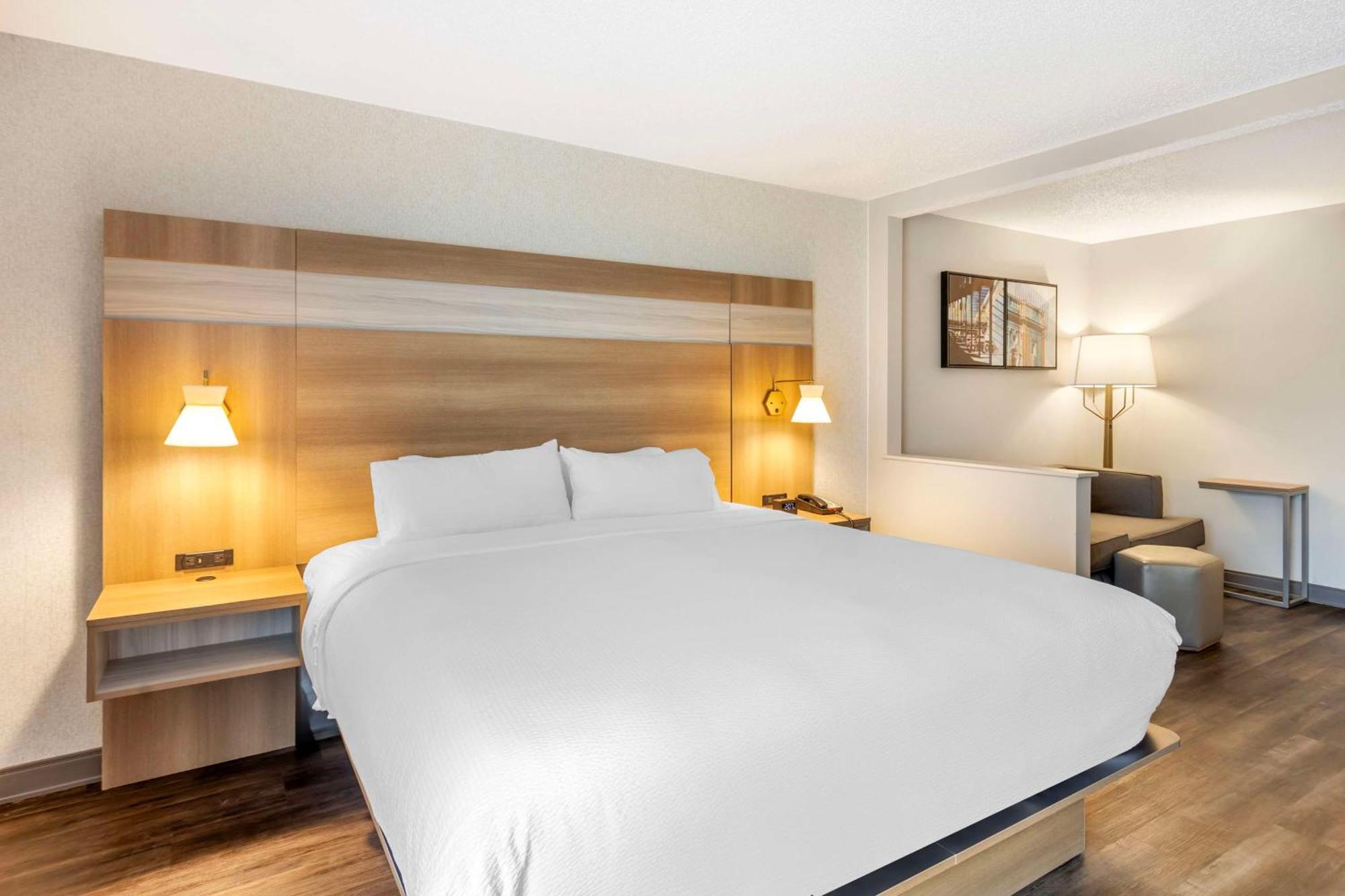 Best Western Plus Heritage Rail Inn & Suites York Extérieur photo